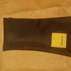 Eyebobs 1.50 strength "Fizz Ed" readers with magnetic eye case